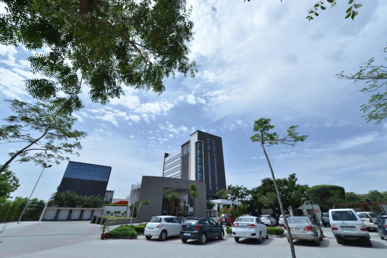 Hotel Kasturi Orchid Pāl Exterior foto